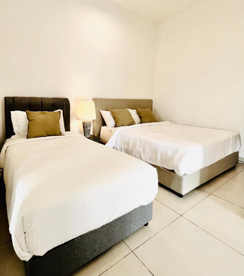 Friends & Family Apartment At Midhill Genting 8Pax Free Wifi Genting Highlands Exteriér fotografie