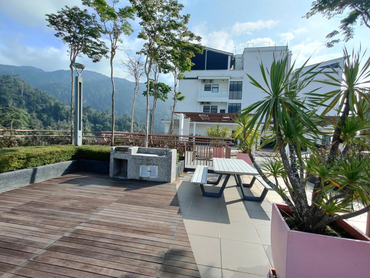 Friends & Family Apartment At Midhill Genting 8Pax Free Wifi Genting Highlands Exteriér fotografie